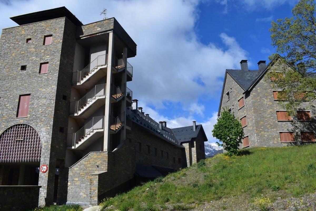 Argualas Triplex Con Piscina Пантікоса Екстер'єр фото